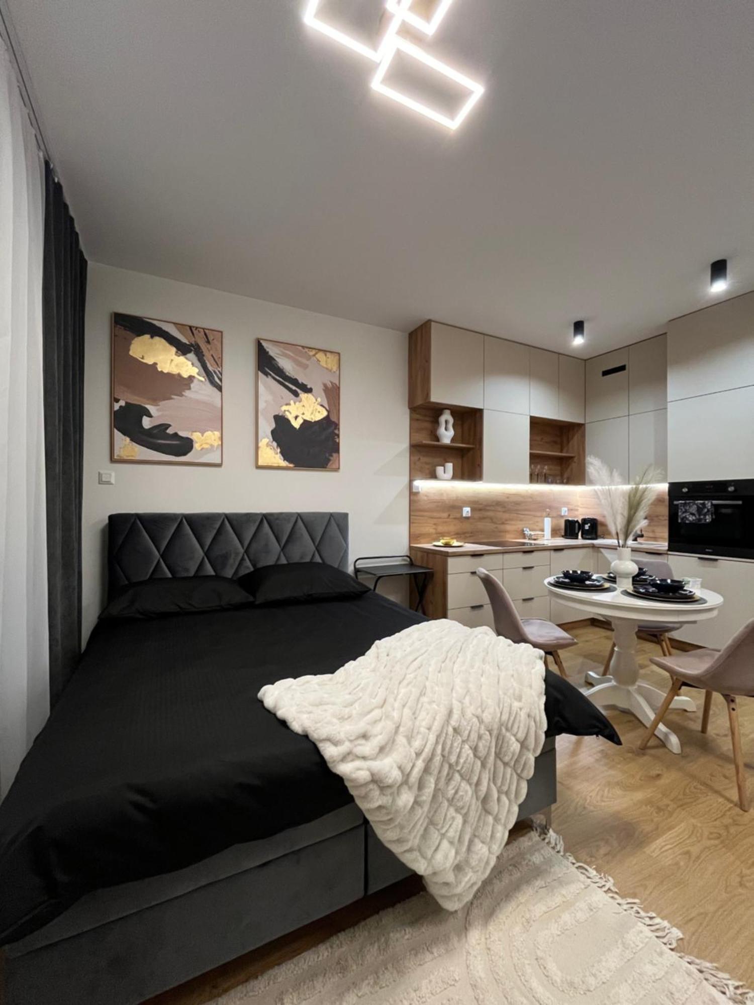 Apartament Nova Klonova Porto Kielce Exterior foto